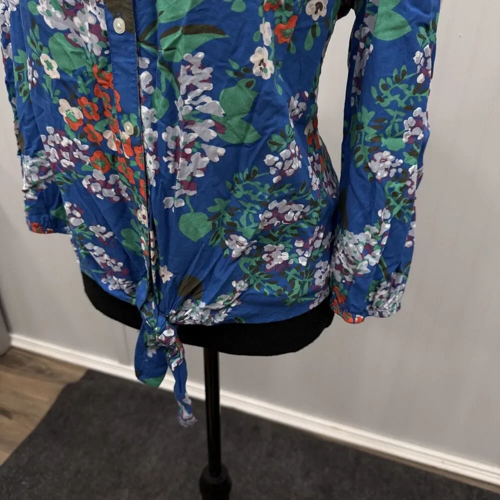 Loft Blouse L Large Blue Floral Rayon V-Neck Button Front Tie Hem Puff Sleeve